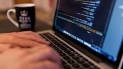 Πρόγραμμα υποτροφιών του Ομίλου Quest για εκμάθηση κώδικα