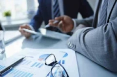 Διενέργεια ελέγχων υλοποίησης των επενδύσεων των Αναπτυξιακών Νόμων σε ποσοστό 100% από ορκωτούς ελεγκτές λογιστές η/και ελεγκτικές εταιρείες