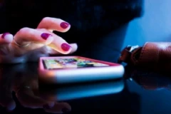 Παπαθανάσης: Επιχορήγηση έως 30.000 για δημιουργία e-shop