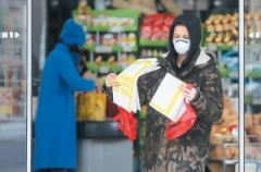 Οι ειδικοί πιστεύουν ότι οι μάσκες είναι αναγκαίες