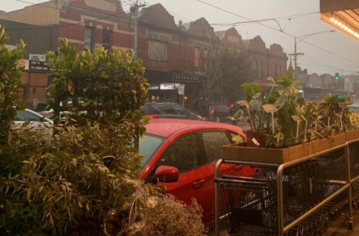 Αυστραλία: Αρχισαν βροχοπτώσεις σε Βικτόρια και Νέα Νότια Ουαλία- Ανάσα για κατοίκους και πυροσβέστες